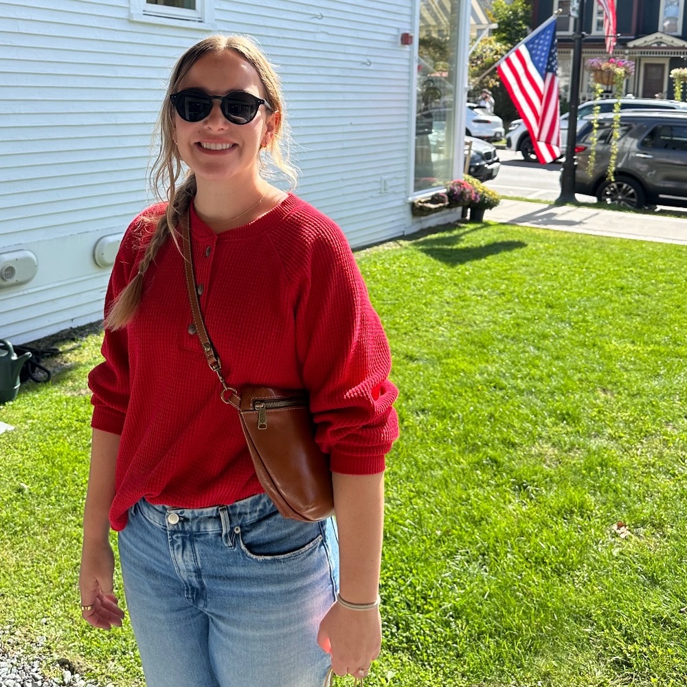 Meet your Posher, Lauren